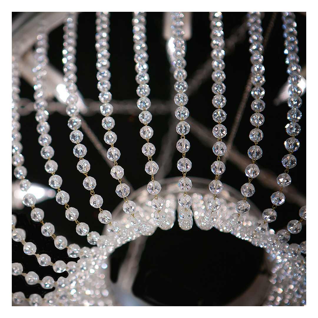 Highbrow 8 Light 1 Tier Chandelier