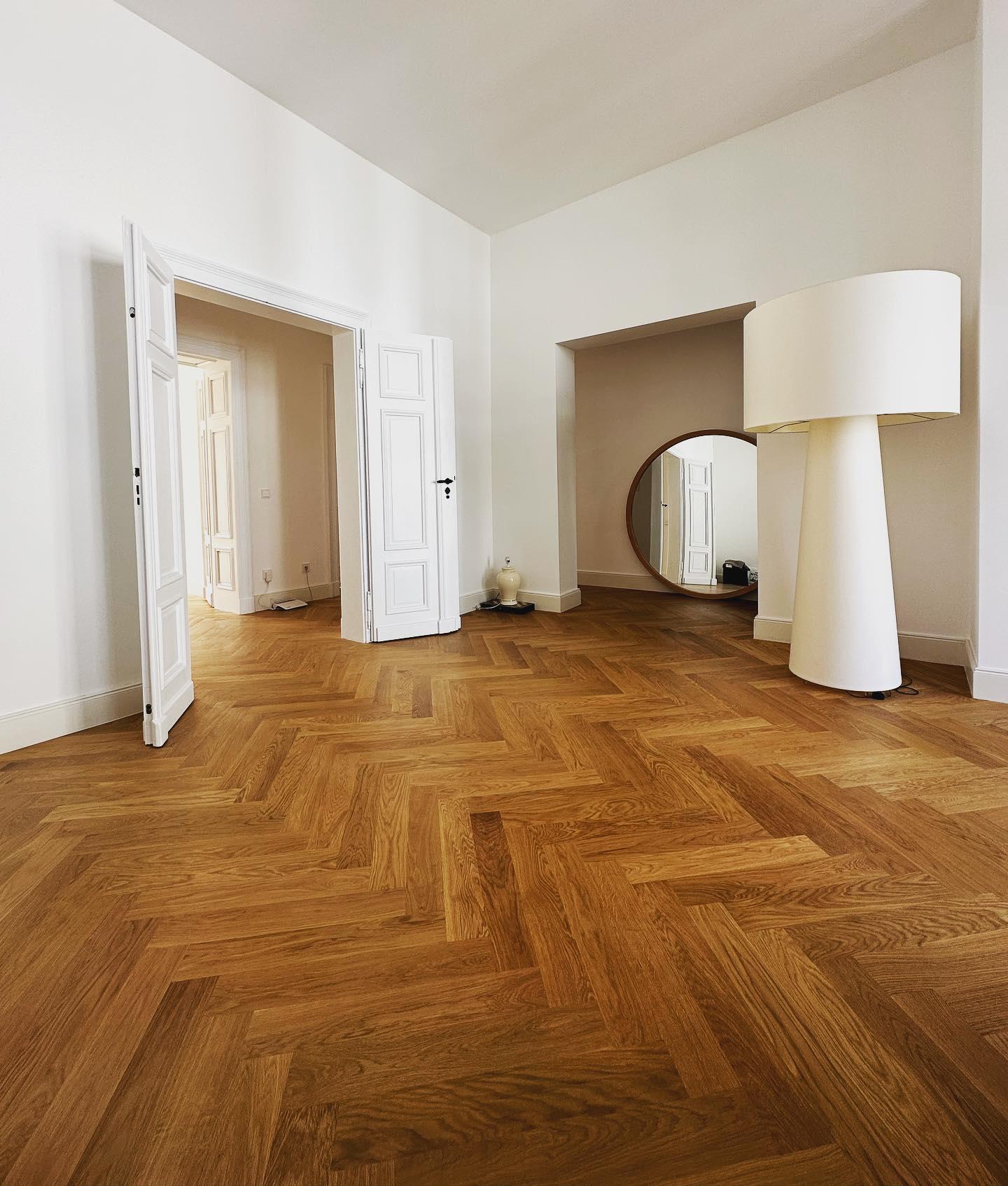 Modern Tapered Fabric Metal Floor Lamp