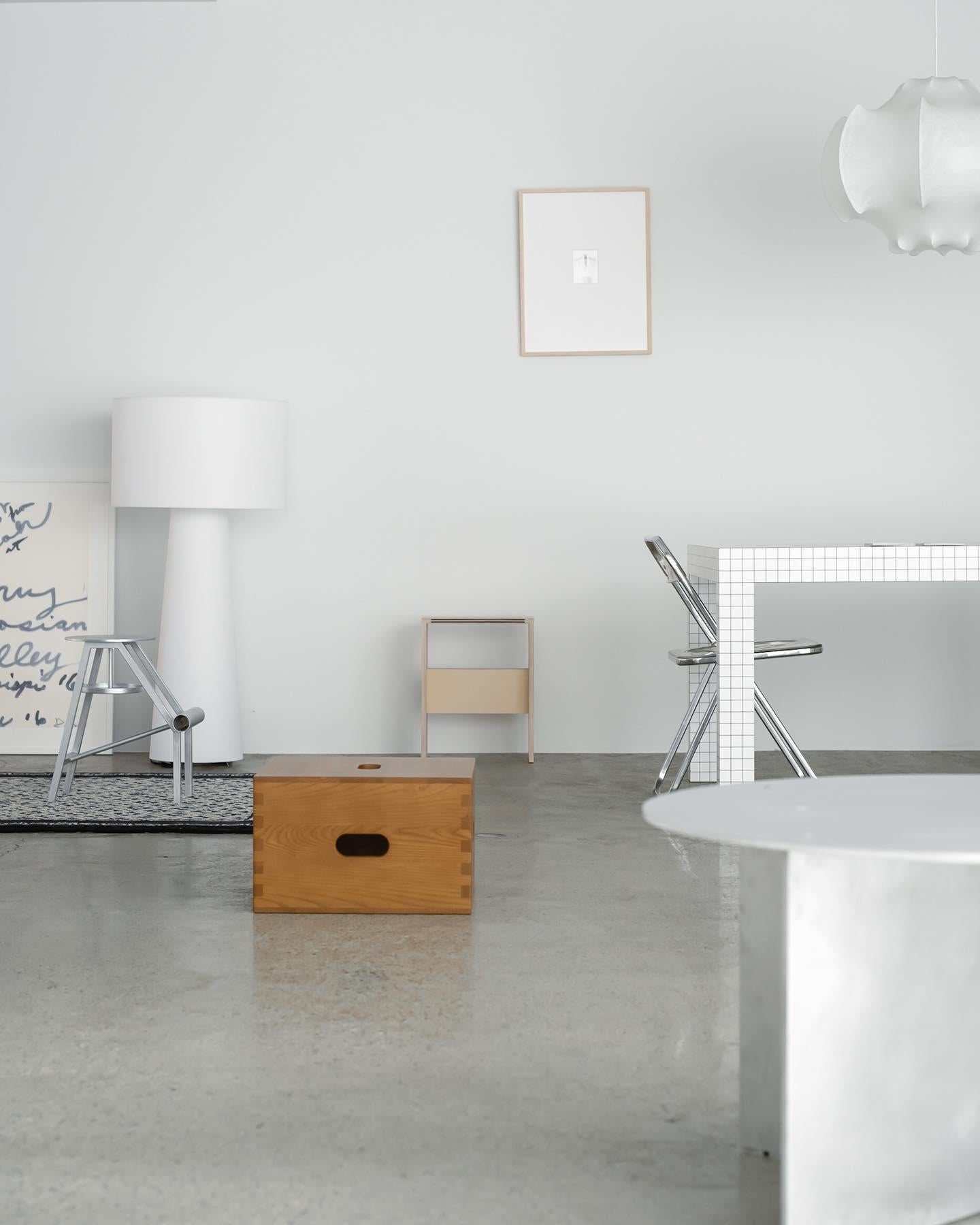 Modern Tapered Fabric Metal Floor Lamp