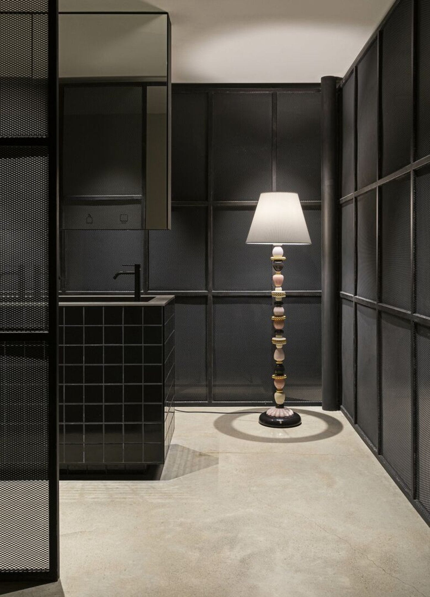 Lladro Firefly Floor Lamp Pink and Golden Luster (US)